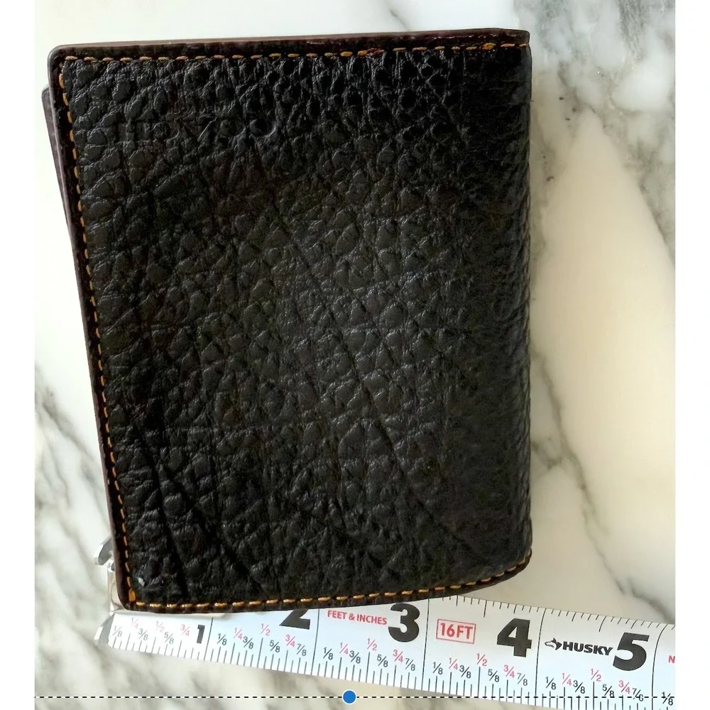 Coach Mens Black Pebble Leather Bifold Wallet Burgundy Interior Zipper Pocket